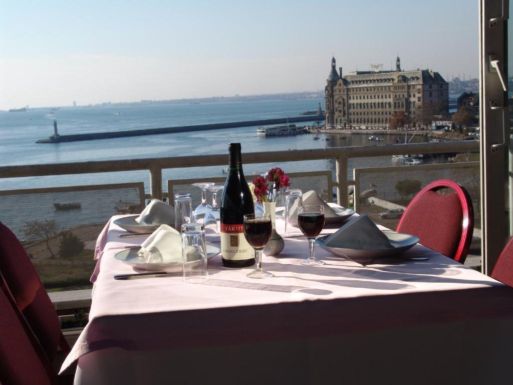 Kadikoey Rihtim Hotel Istanbul Ngoại thất bức ảnh